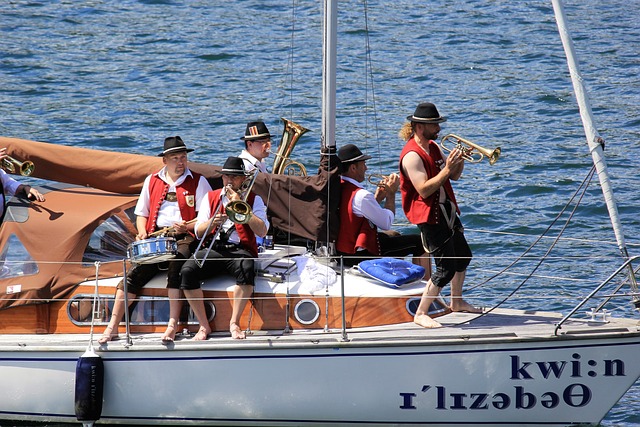 他更是成为 他更是成为