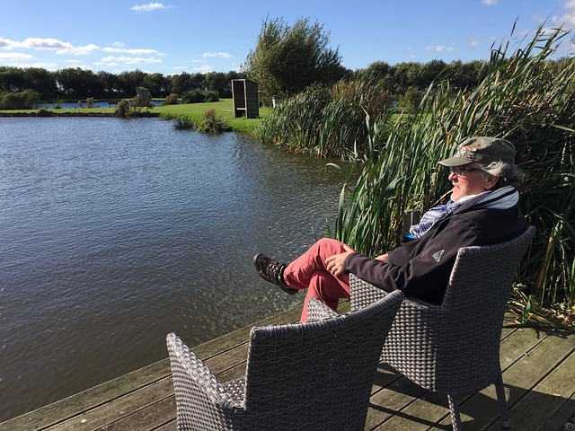 续约背后的 续约背后的